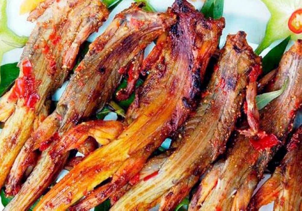 Thịt dông cát nướng than hoa hương vị dân dã