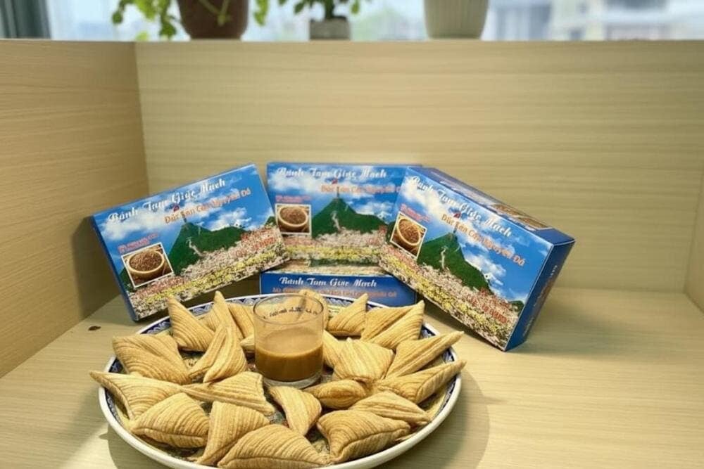 Bánh tam giác mạch.