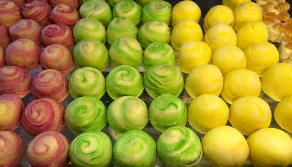 Bánh khéo có vỏ giòn tan nhân dừa