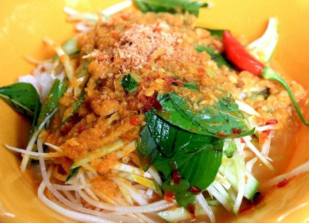 Bún kèn Hà Tiên - nước dùng đậm đà từ ốc biển