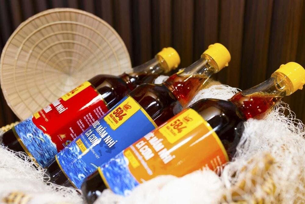 Nước mắm Nha Trang (Nguồn: 584 Nha Trang)