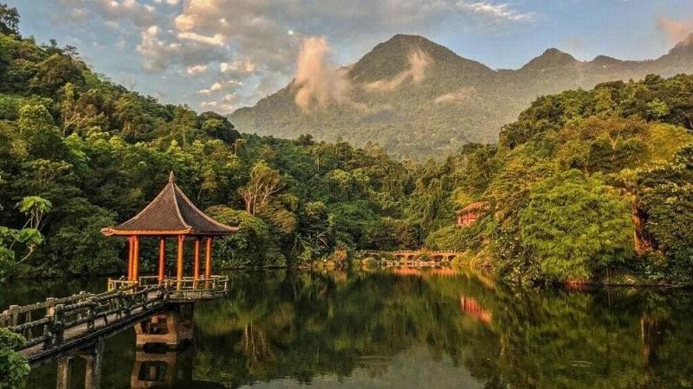 Thiên Sơn Suối Ngà là quần thể sinh thái nổi tiếng được nhiều du khách yêu thích