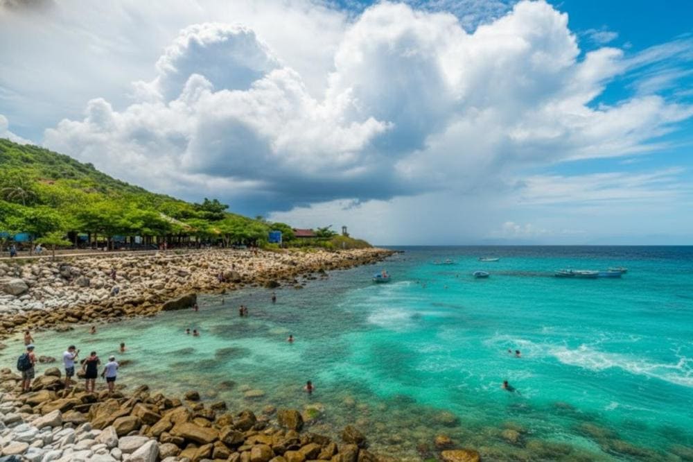 Đừng bỏ lỡ những rặng san hô rực rỡ tại Hòn Mun.