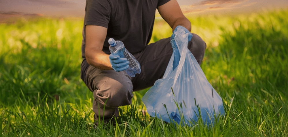 Du khách nhớ mang theo túi rác riêng để giữ gìn cảnh quan.