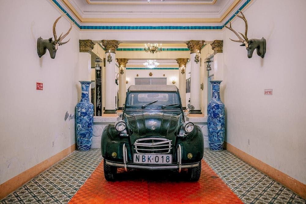 Chiếc ô tô được ông Trần Trinh Trạch mua năm 1930 (Nguồn: Vietnam.vn)
