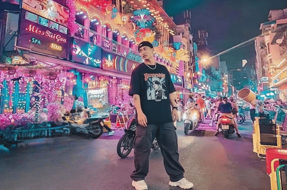 Check-in cực chất tại mọi góc sống ảo ở phố đi bộ Bùi Viện (Nguồn: Internet)