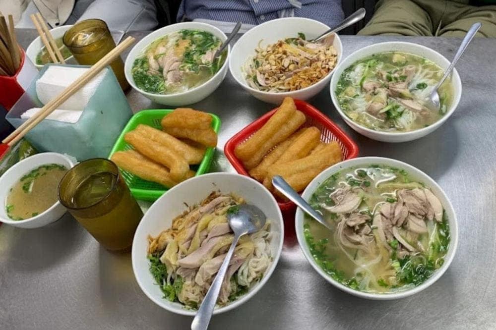 Phở gà Nguyệt