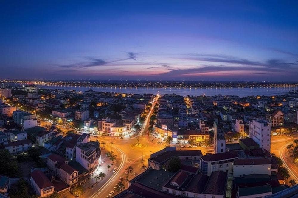 Toàn cảnh cổng thành Quảng Bình Quan