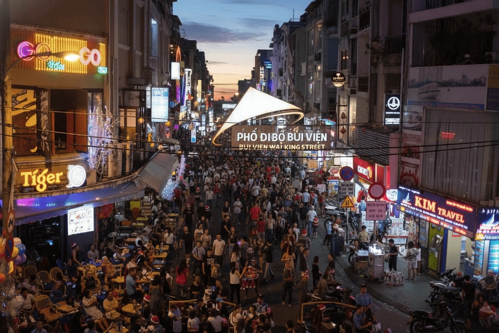 Phố đi bộ Bùi Viện