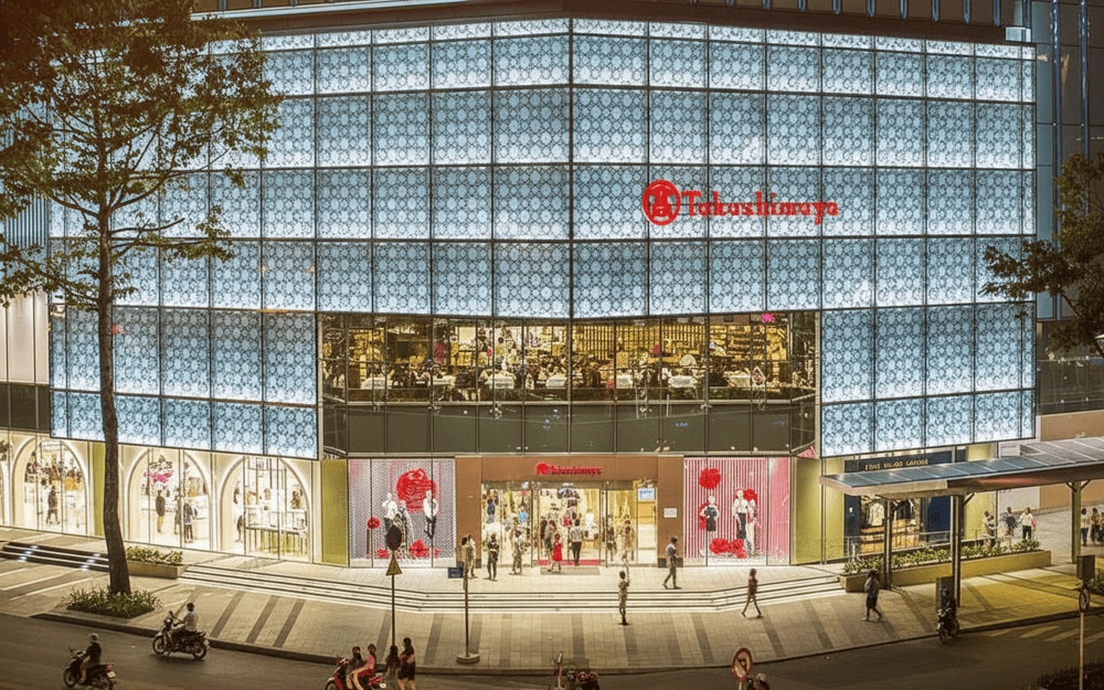 Trung tâm thương mại Takashimaya sở hữu không gian hiện đại