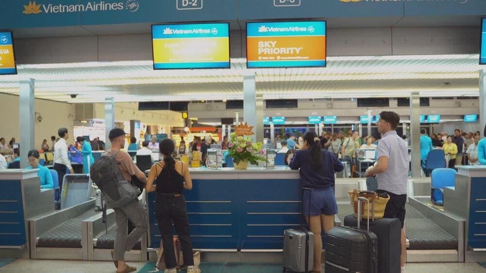 Hành khách nên đến sớm và chuẩn bị đầy đủ giấy tờ để tránh nhỡ chuyến bay