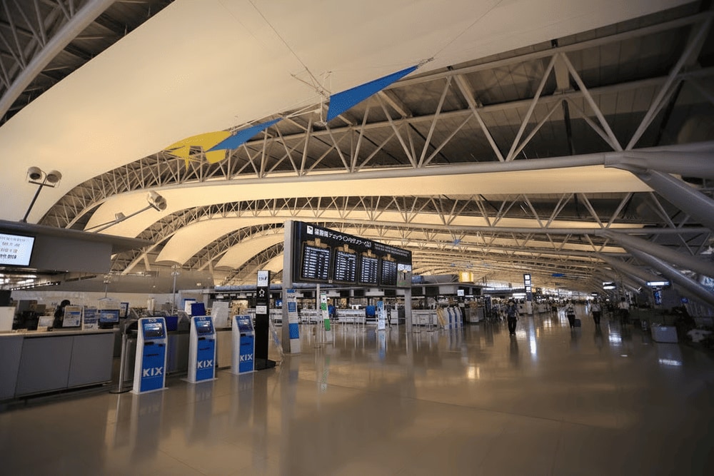 Sân bay khai thác nhiều chuyến bay nội địa và ngoài nước