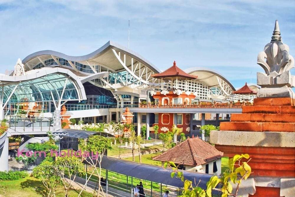 Kiến trúc ấn tượng của sân bay quốc tế Ngurah Rai mang đậm nét văn hóa Bali truyền thống
