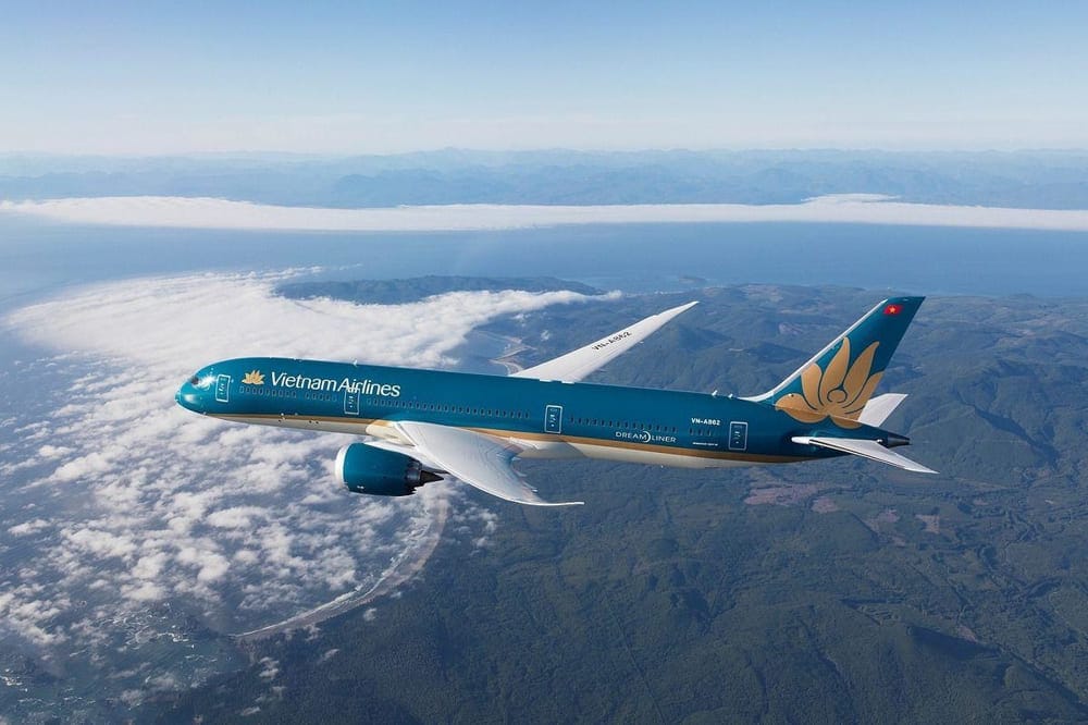 Vietnam Airlines khai thác cả chặng bay thẳng và nối chuyến từ sân bay Phố Đông Thượng Hải đến Việt Nam