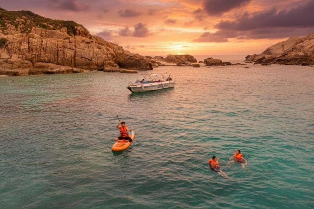 Lặn ngắm san hô tại Vĩnh Hy