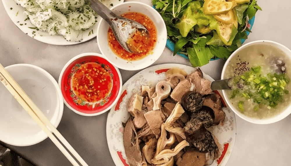 Bánh hỏi lòng heo là một trong những món ăn đặc sắc của Phú Yên