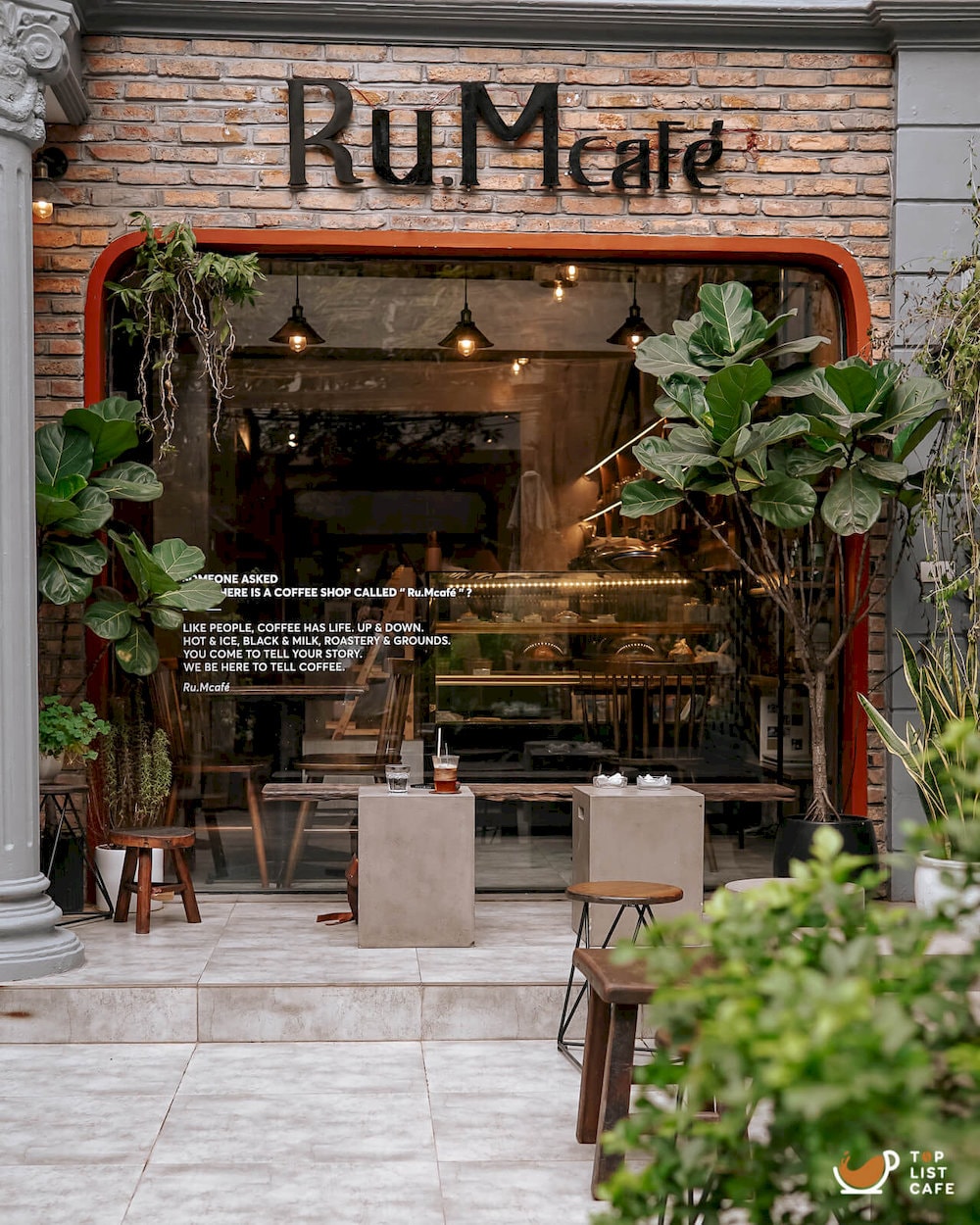 Friendly space and specialty coffee welcome all in Tay Ho 