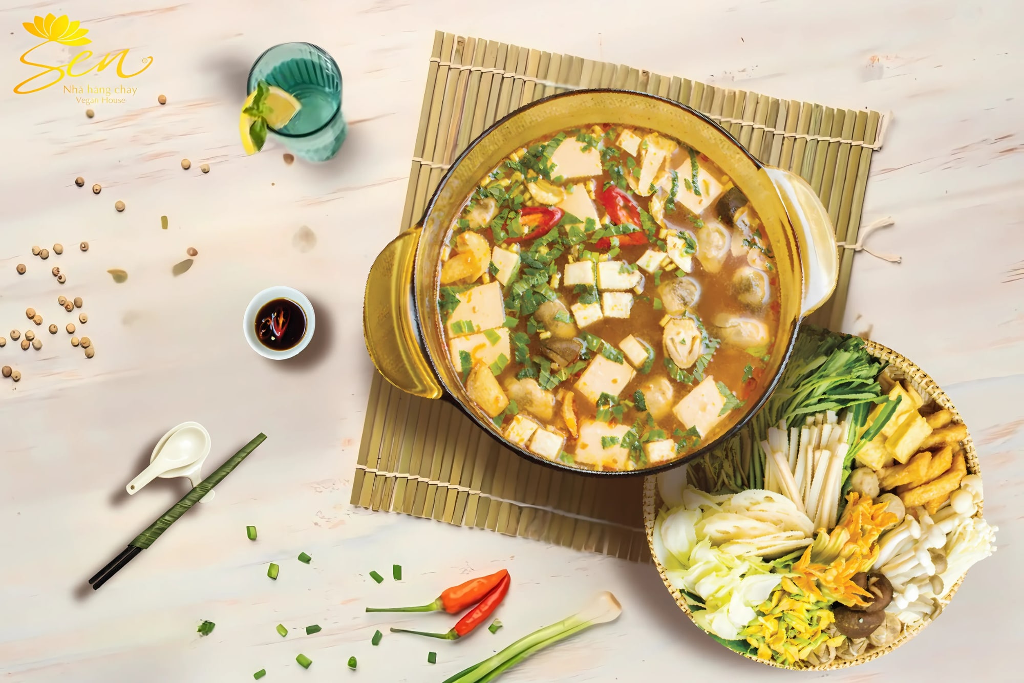 The highlight of the menu is the signature vegan egg fried rice alongside over 150 flavorful, traditional Vietnamese vegan dishes