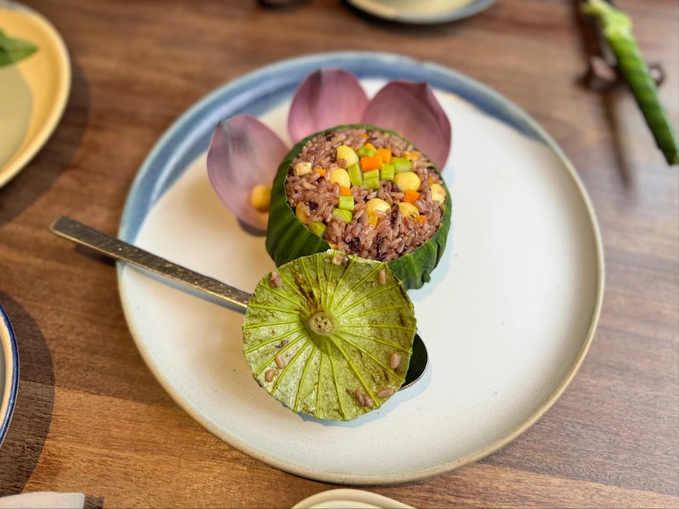 The vegan dishes at Hum are delicately crafted from fresh ingredients, beautifully presented, and infused with a harmonious blend of Vietnamese and Southeast Asian flavors