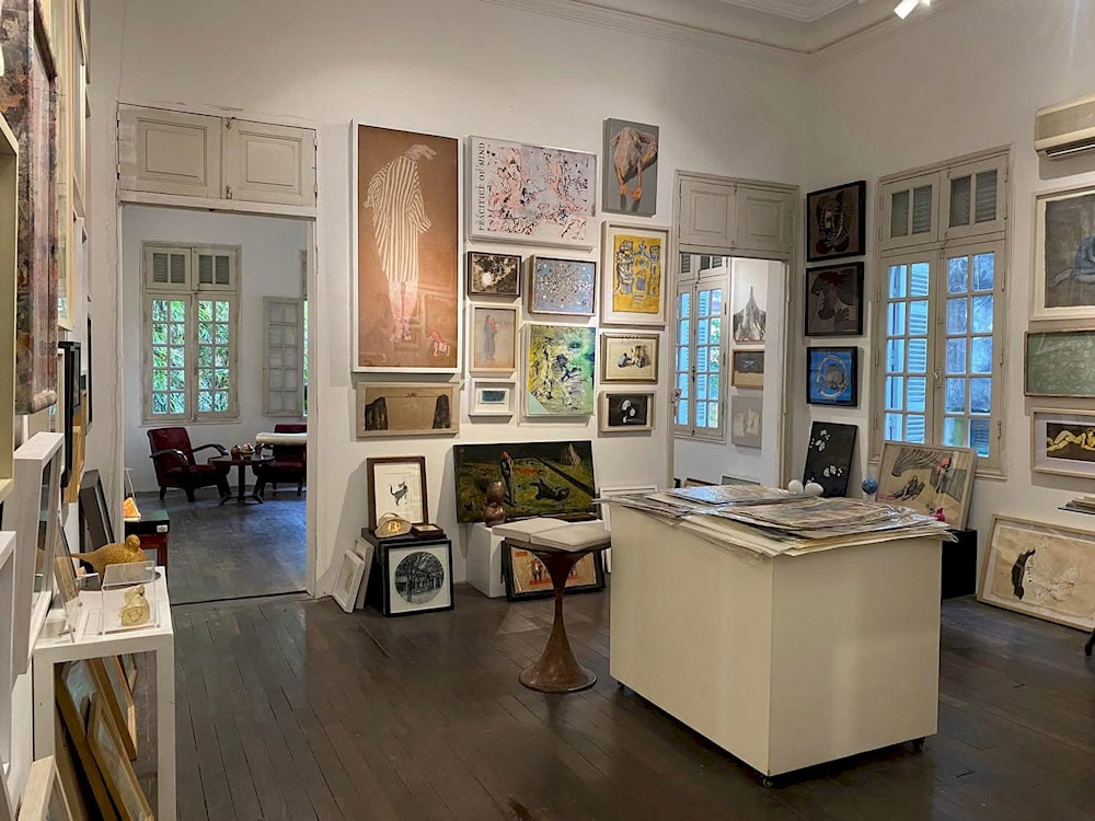 The cafe complements the artistic ambiance with a selection of beverages and light bites, making it an ideal spot for art enthusiasts and casual visitors alike 