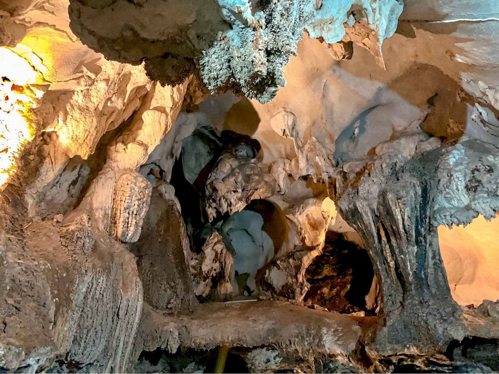 Unusually shaped stalactites and stalagmites in Trung Trang Cave 