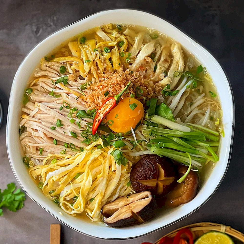 A simple dish with many refreshing ingredients