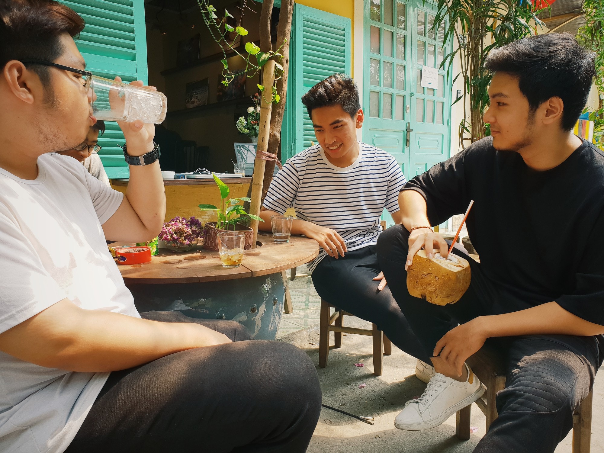 Chao buoi sang: A warm Vietnamese greeting that starts the day with respect and connection
