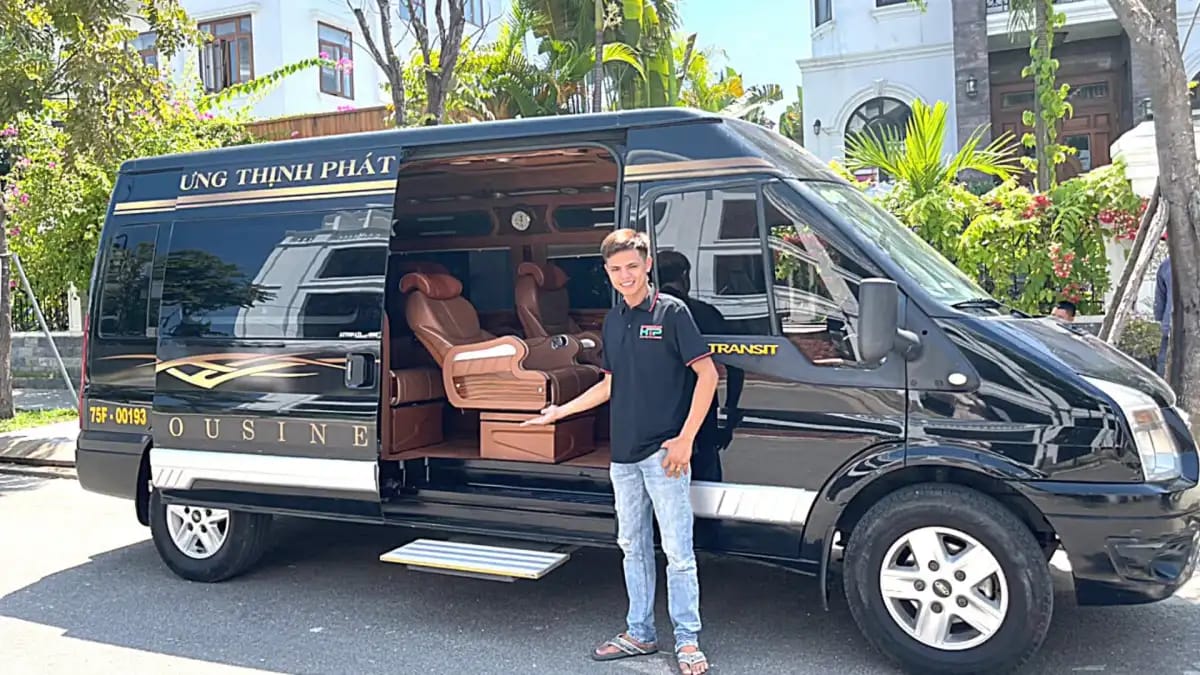 Limousine may not be the best choice for budget travelers or those who don’t mind using public transport options