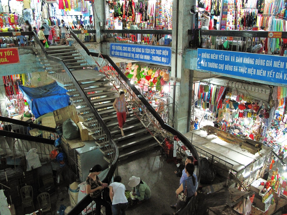 Covering 16,000 square meters, Dong Ba Market is the largest and most bustling marketplace in Hue
