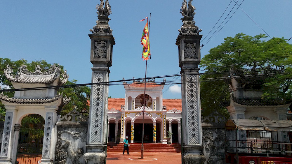 The temple’s serene atmosphere invites quiet reflection and offers a meaningful cultural stop on your island tour