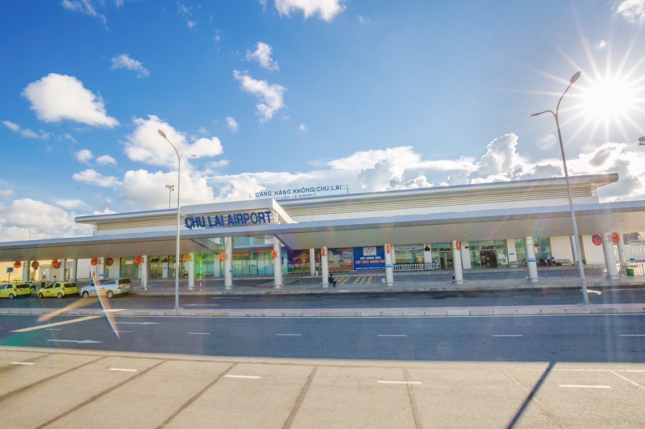 Sân bay Chu Lai đóng vai trò quan trọng trong việc kết nối giao thương giữa miền Trung và các vùng kinh tế trọng điểm