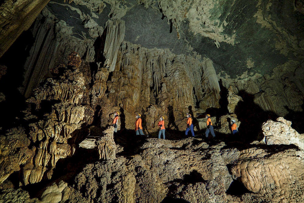 Exploring Tu Lan Cave Vietnam is a thrilling challenge for adventure enthusiasts