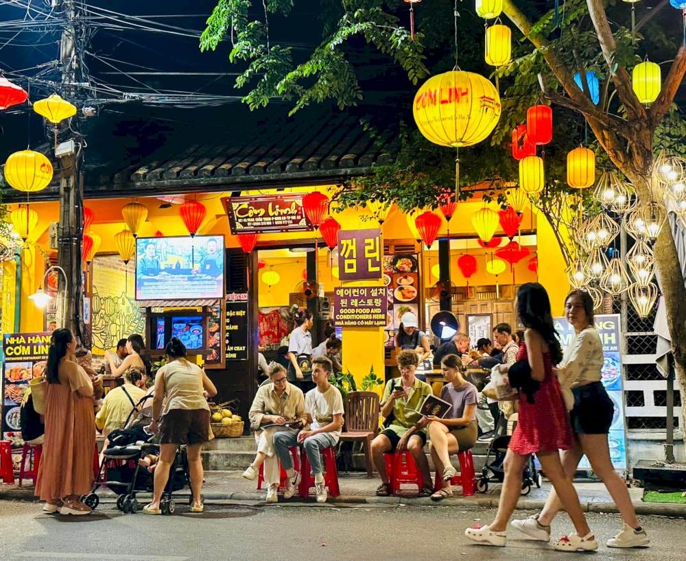 Com Linh Vietnamese Restaurant