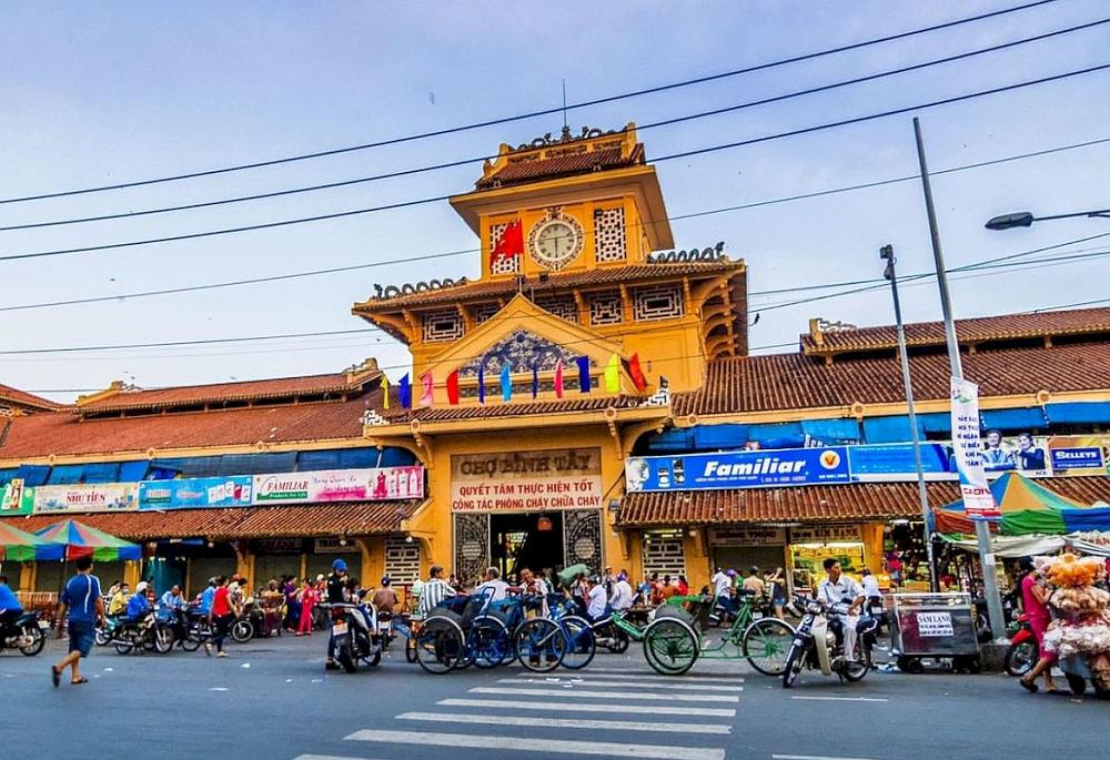 Binh Tay Market is not only a place for trade but also a cultural landmark