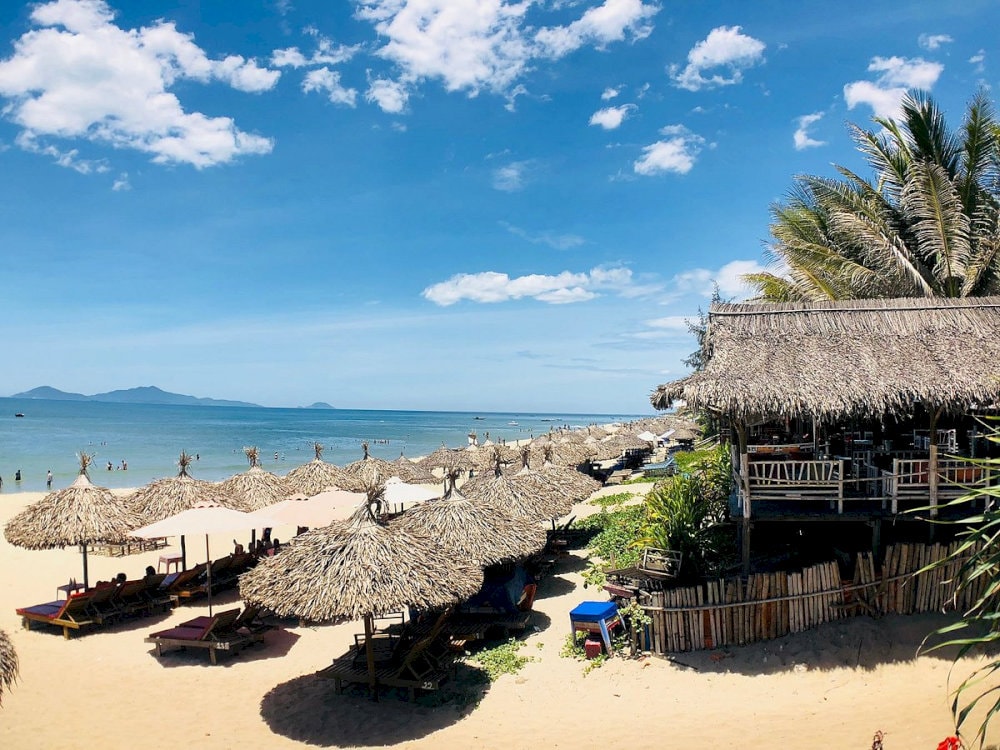 An Bang Beach conquers the hearts of visitors with its pristine, peaceful, yet equally charming beauty