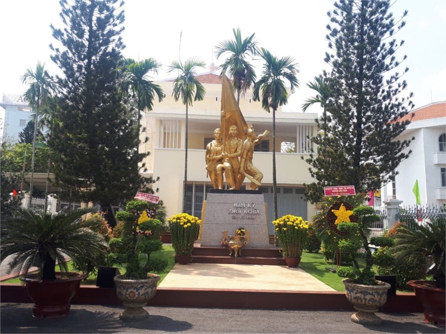 The site provides a deeper understanding of Vietnam’s rich history