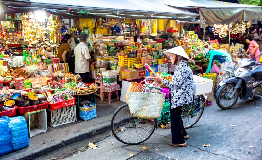 Hoi An Central Market bustles with vibrant stalls