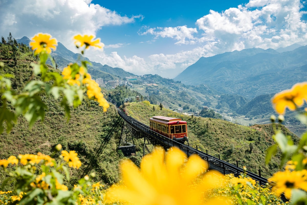 Muong Hoa Valley is one of Sapa’s most stunning landscapes
