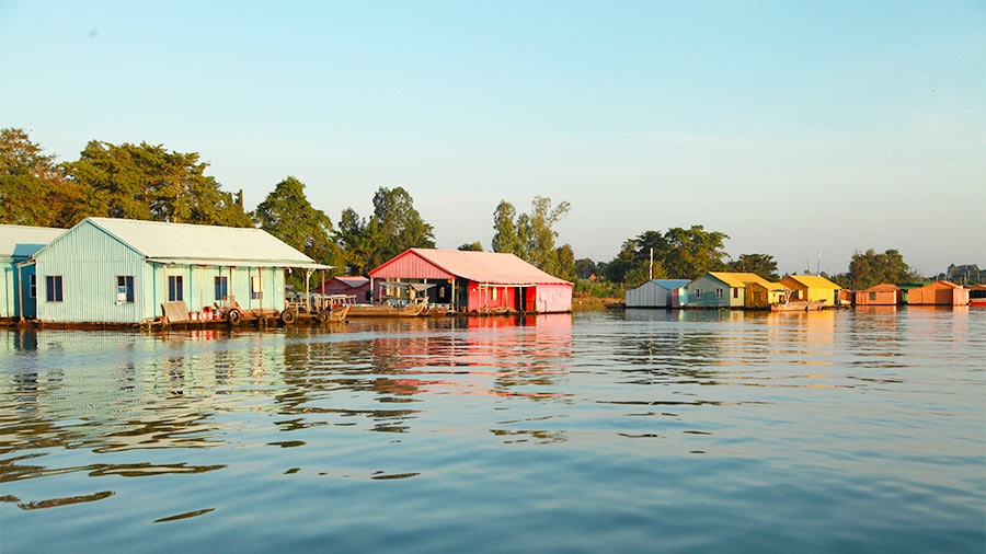 Best visited from September to December, when the flood season brings the region to life with lush landscapes and abundant waterways