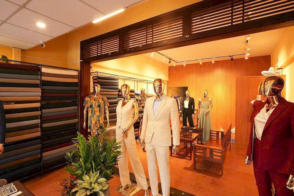 Enjoy a unique shopping experience where everything is made to fit you perfectly 