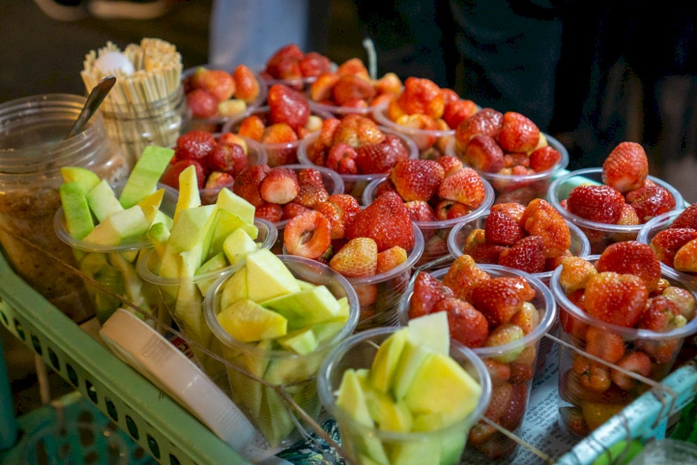 Du khách dễ dàng bắt gặp những xe hàng