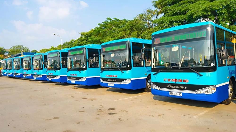 Bạn có thể di chuyển đến công viên Yên Sở bằng xe bus