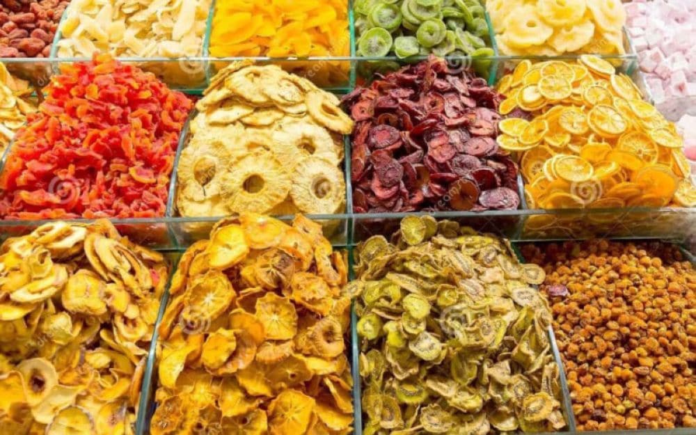 Đa dạng các loại trái cây đặc sản Đà Lạt sấy thơm ngon, giòn rụm, đáp ứng mọi khẩu vị ẩm thực khác nhau của du khách