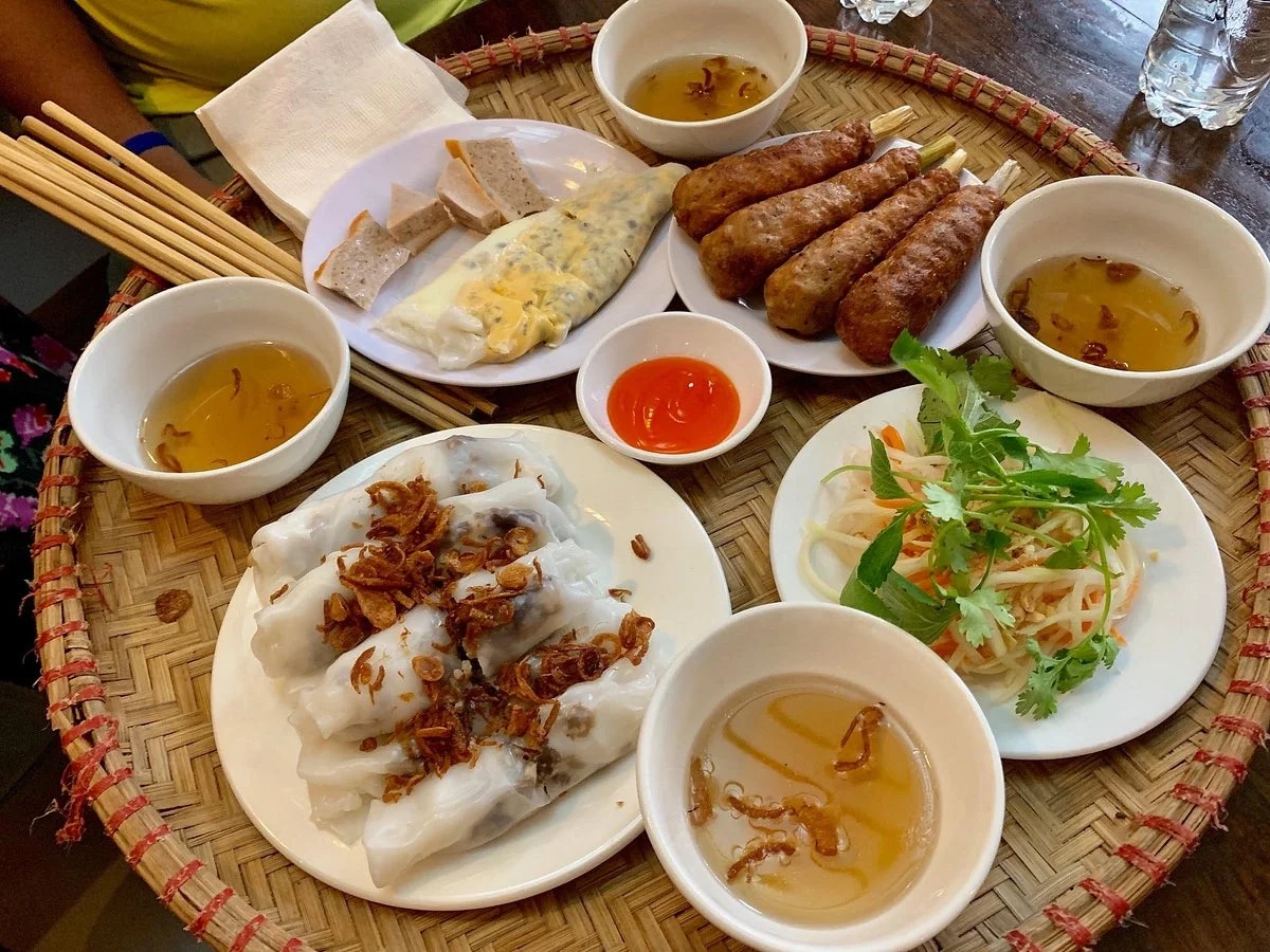 Bánh cuốn Bà Hanh – đặc sản dân dã của Hưng Yên