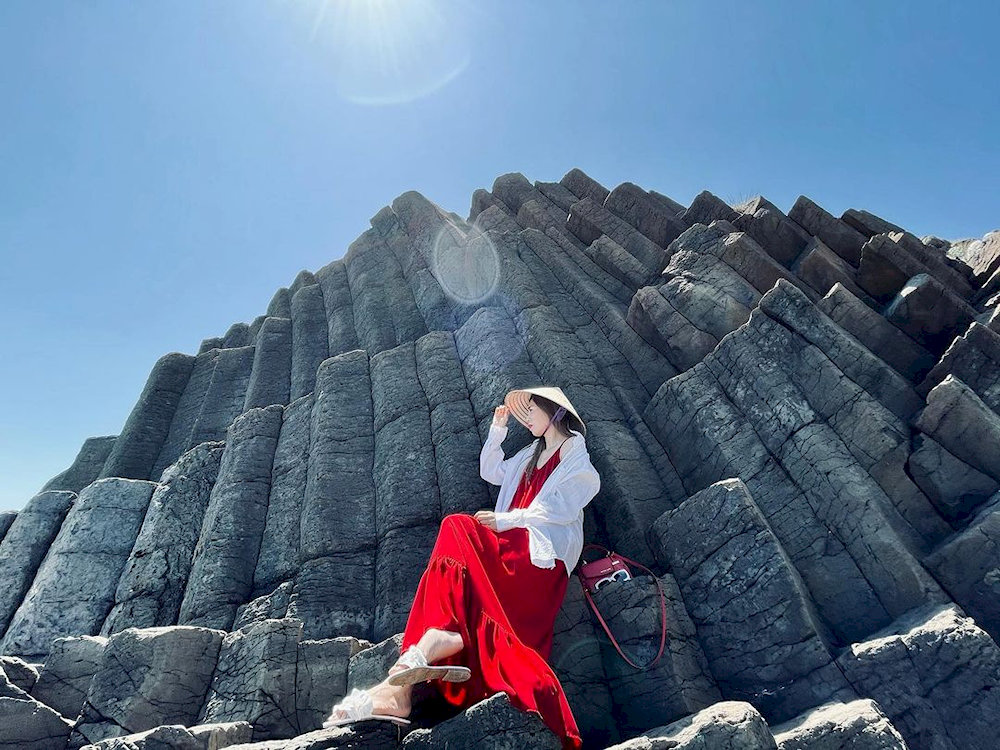 Góc chụp và cách tạo dáng tại Gành Đá Đĩa