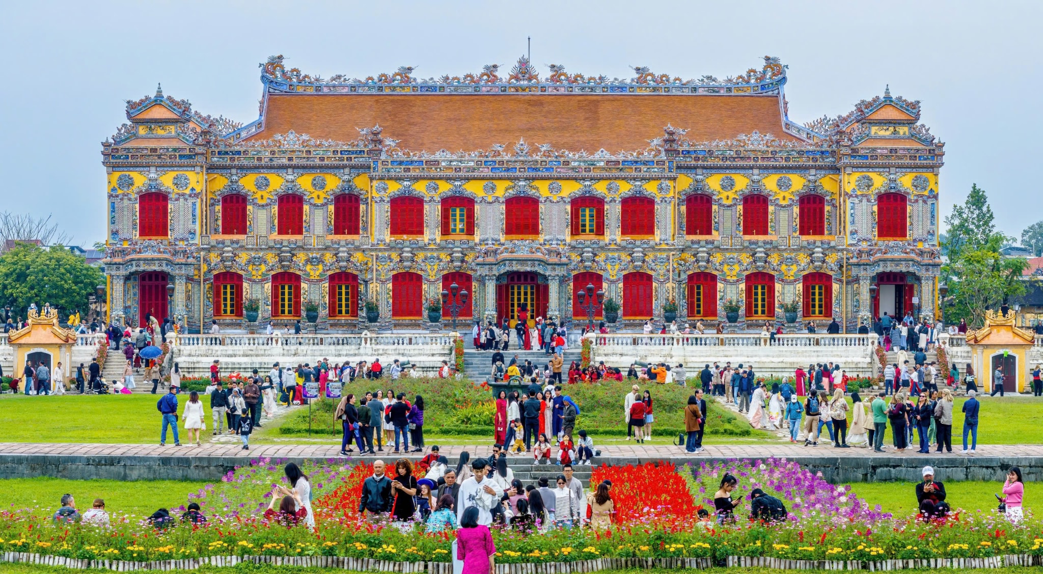 Điện Kiến Trung 