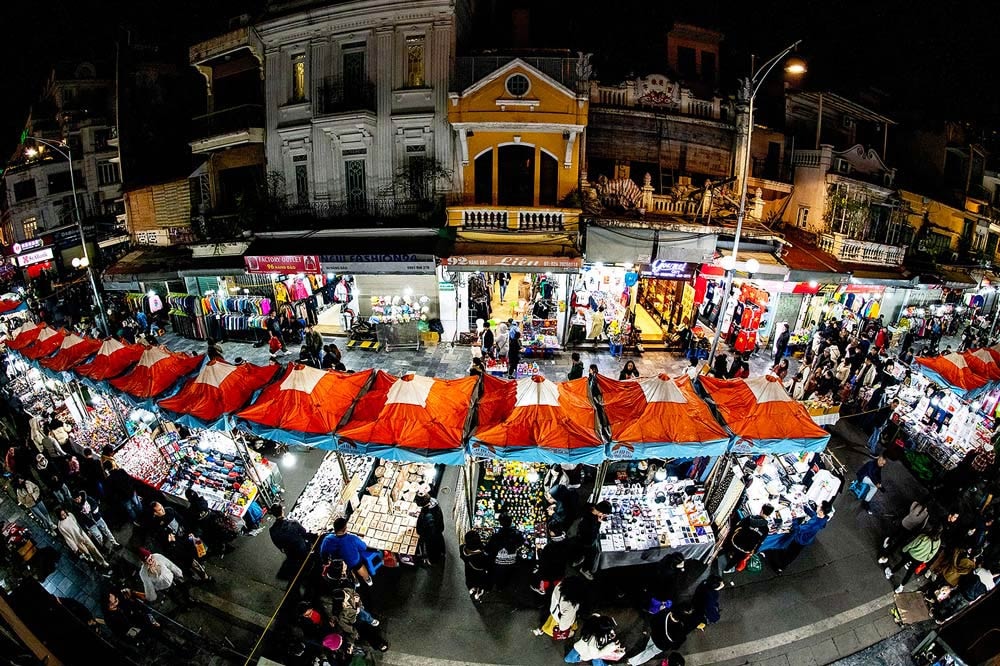 Chợ đêm phố cổ