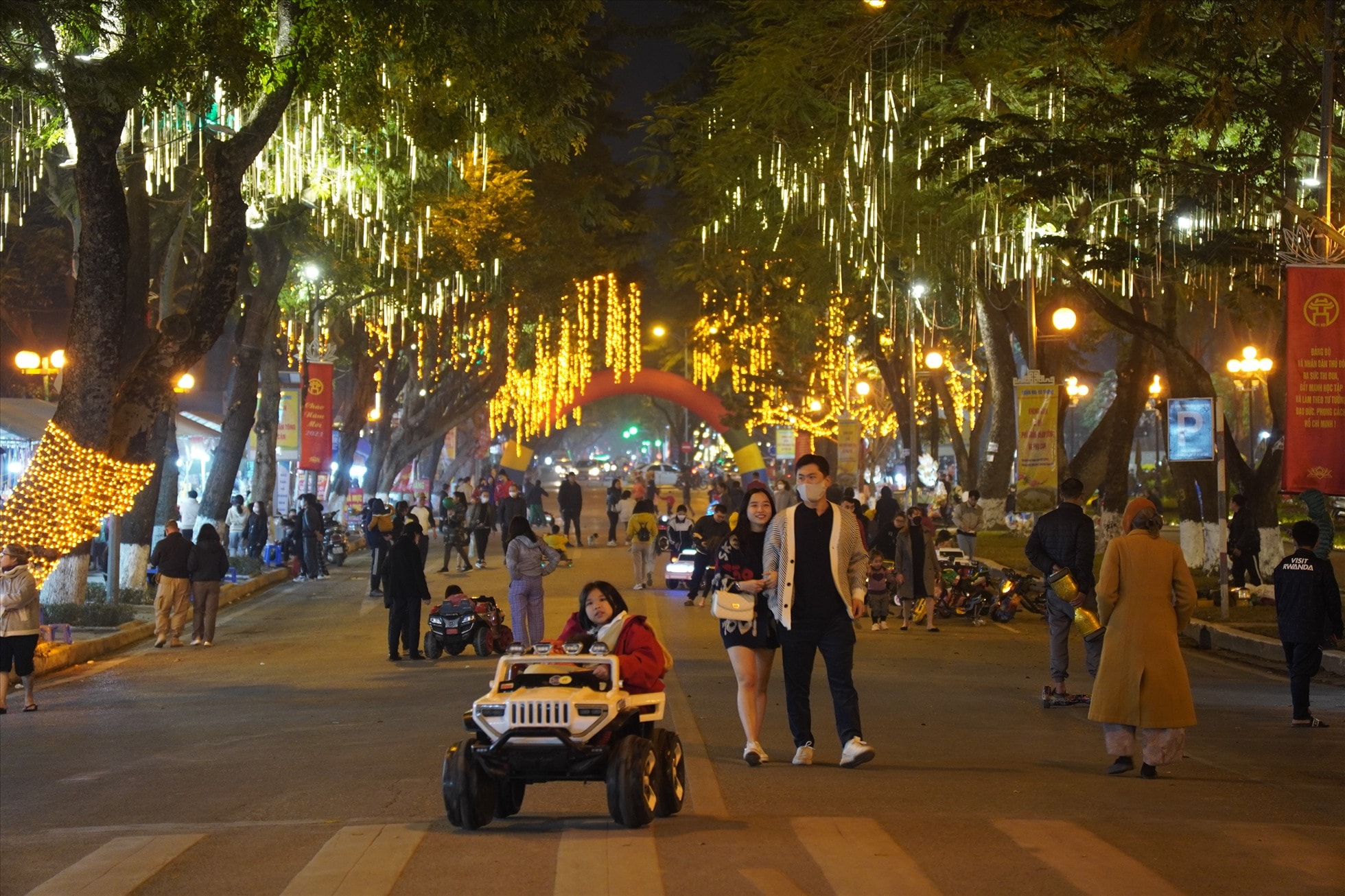 Phố đi bộ Trần Nhân Tông