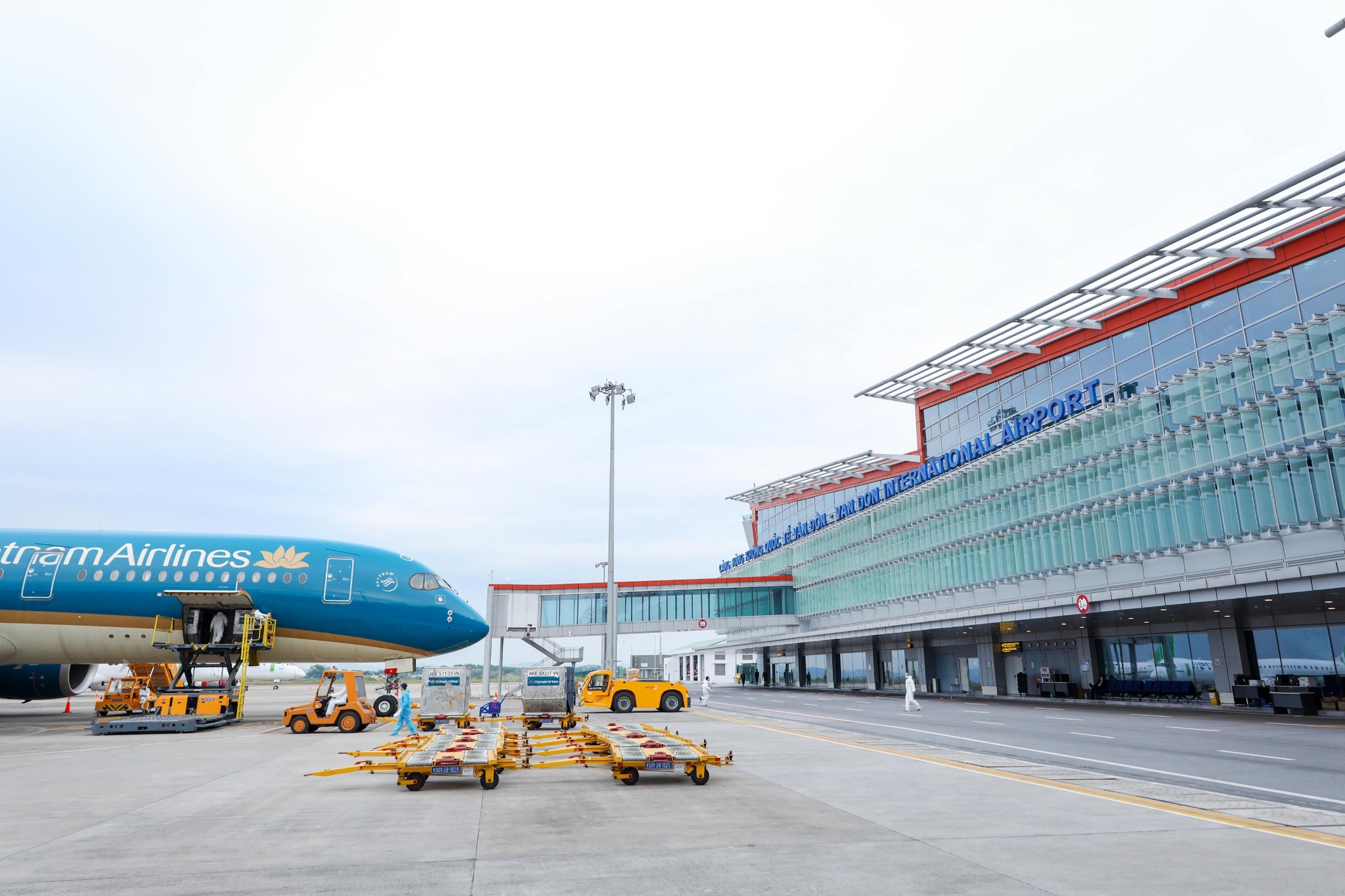 Vietnam Airlines kết nối sân bay Vân Đồn