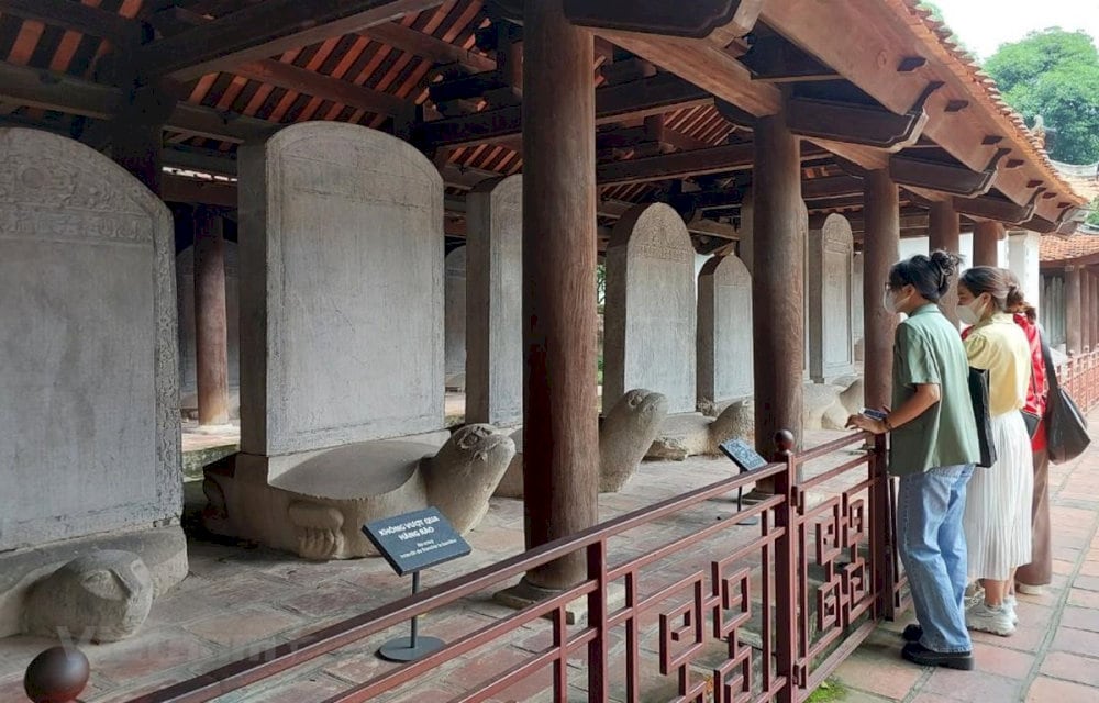 Vườn bia tiến sĩ